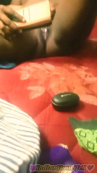 Desi Tamil MILF Renus Big Black Ass & Boobs Teased on Live Call for Sugar Stepdaddy: Pt 2! Indianhotwifex