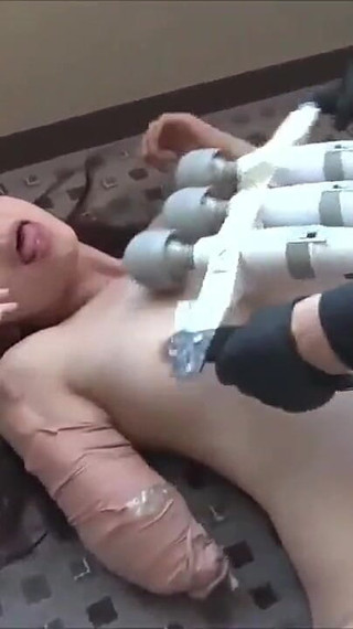 Horny Asian sluts #324