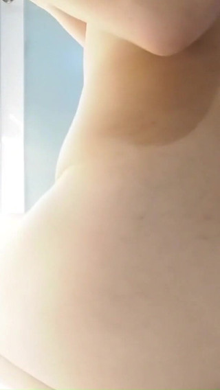 Check Out Japanese MILFs' Asshole