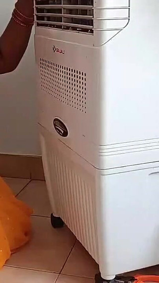 Electrician Fucking Housewife Sexy Saree- Part 1