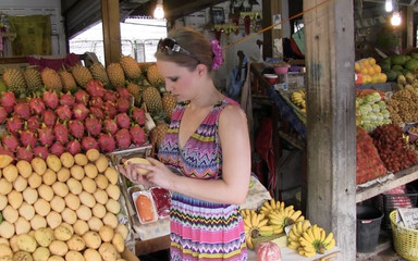 Big Mango Masturbation in Thailand!