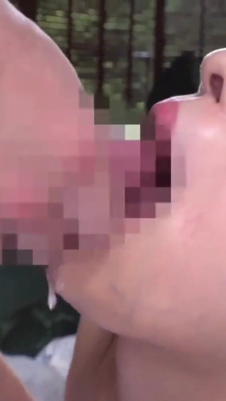 Mouthful Moments-dare to Watch Their Bold Date? Chapter-3