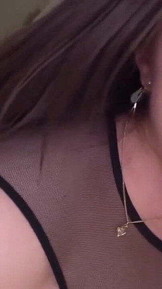 Filming a Passionate Beauty Who Loves Every Moment in Front of the Camera - 5