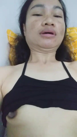 Lucky Kik Show Her Ass and Finish for You