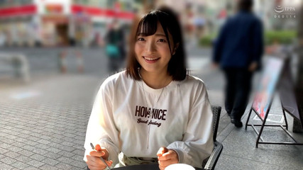 M781g02 Gonzo Sex with a Beautiful Girl Who Has a Sense of Transparency Who Came to Tokyo From the Countryside and Is Embarrasse