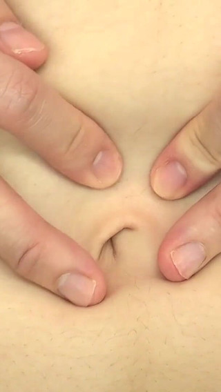 Yuki Makimura Makes You Stare While She Digs Deep in Her Navel