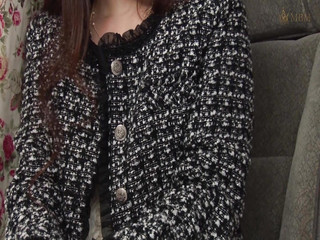 Celebrity Wife Who Came to Thank You.it Transforms Into a Nasty Wife Who Wants a Squid with an Electric Massage