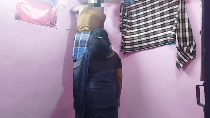 A Beautiful Tamil Stepaunty Has a Hot Sex with a Young