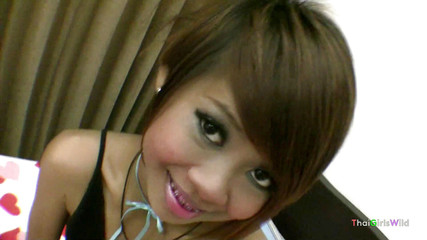 Adorable Thai teenager gets creampied