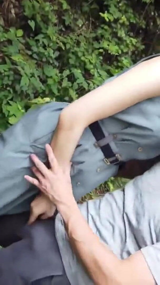 Mouthful Moments-dare to Watch Their Bold Date? Chapter-2