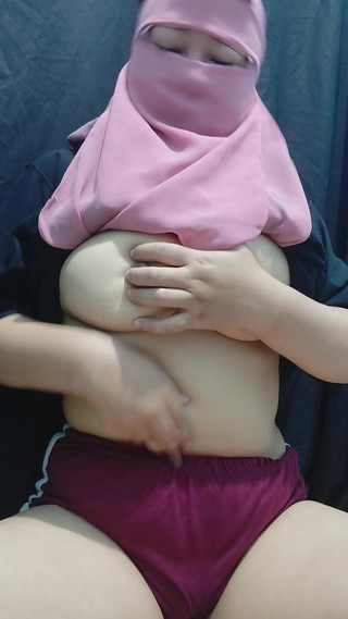 I Almost Caught My Stepmom Playing in the Room