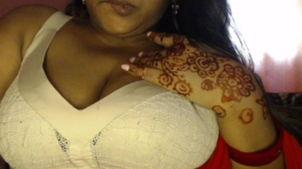 Hot Sexy Stepsister in Low Bra Boobs Press Nipple Rubing.